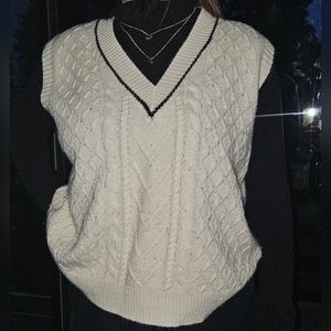 Wintry Sweater Vest White by Shien